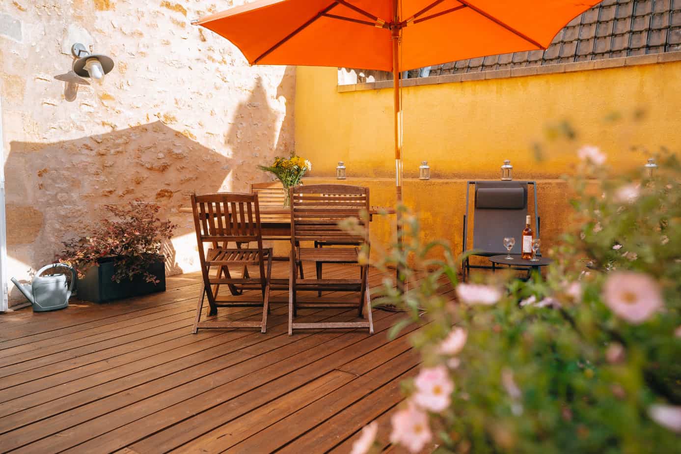 Appartment secret à Sarlat with nice patio